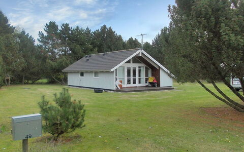 Crispina - 350M from the Sea: Toit, Maison, Lot Terre, Domicile, Chalet, Biens, Batiments Jardin, Ombre, Cabane En Rondins, Aménagement Paysager