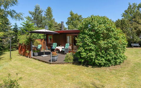 Kaarina - 550M from the Sea: Arbuste, Jardin, Lot Terre, Chalet, Couverture De Sol, Pelouse, Cour, Arrière-Cour, Batiments Jardin