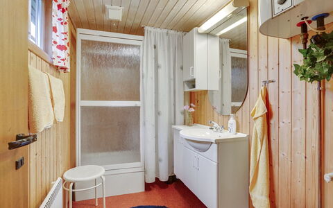 Kaarina - 550M from the Sea: Herbe, Arbuste, Maison, Jardin, Domicile, Chalet, Lot Terre, Pelouse, Couverture De Sol