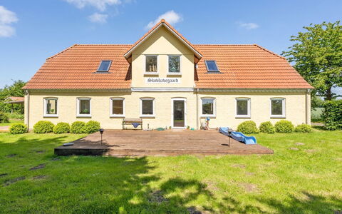 Rouwen - 1Km from the Sea