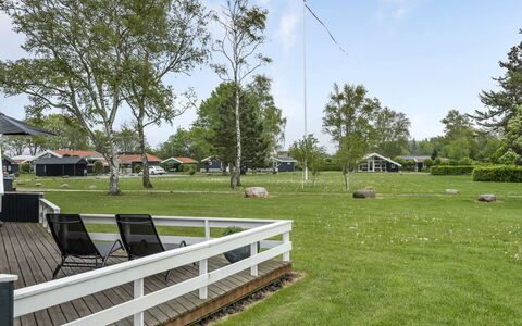 Barth - 150M from the Sea: Toit, Maison, Lot Terre, Domicile, Chalet, Biens, Batiments Jardin, Ombre, Cabane En Rondins, Aménagement Paysager