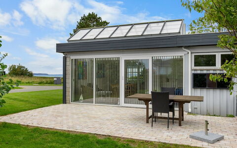 Rikkart - 100M from the Sea: Meubles, Design Intérieur, Sol, Bois, Sol, Plafond, Parquet, Chaise, Table, Éclairage
