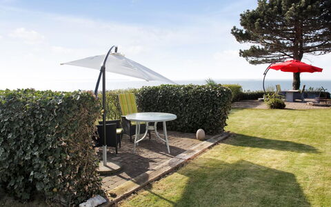 Amia - 20M from the Sea