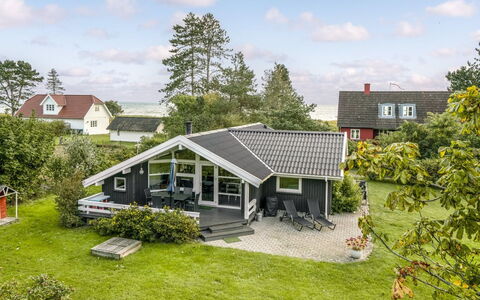Stasia - 75M from the Sea: Piscine, Mobilier De Jardin, Meubles, Recours, Dalle, Eco Hôtel, Ombre, Chaise, Loisir, Biens