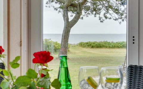 Sigurd - 20M from the Sea: Meubles, Design Intérieur, Sol, Bois, Sol, Plafond, Parquet, Chaise, Table, Éclairage