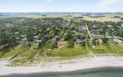 Gullan - 75M from the Sea