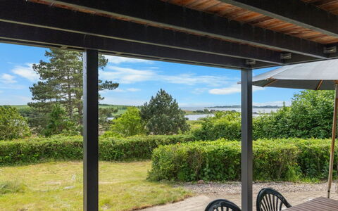Chayton - 450M from the Sea: Herbe, Prairie, Paysage, Écorégion, Plaine, Communauté Des Plantes, Lot Terre, Mobilier De Jardin, Prairie, Formations Arbustives