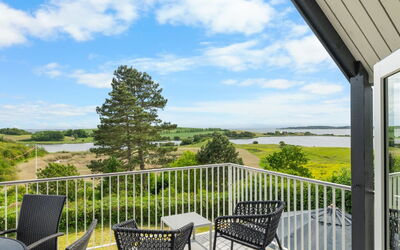 Chayton - 450M from the Sea