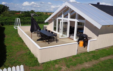 Dunya - 400M from the Sea: Bleu, Arbuste, Chalet, Couverture De Sol, Jardin, Biens, Ombre, Aménagement Paysager, Ferme, Eco Hôtel