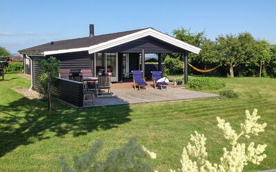 Bibi - 200M from the Sea