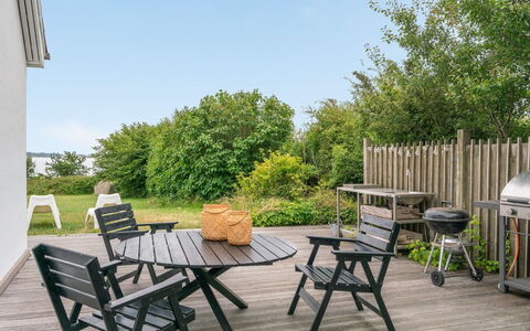 Sissela - 5M from the Sea: Bois, Toit, Architecture, Domicile, Maison, Chalet, Siding, Dur, Pente, Biens