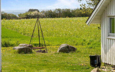 Store - 700M from the Sea: Meubles, Design Intérieur, Sol, Bois, Sol, Plafond, Parquet, Chaise, Table, Éclairage