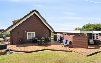 Ginnie - 300M from the Sea