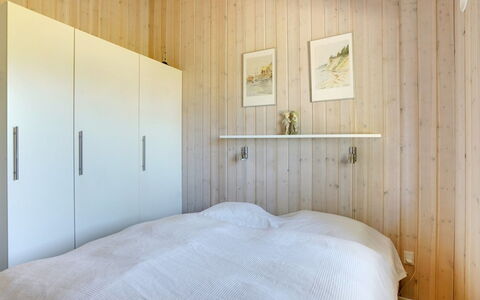 Maira - 150M from the Sea: Bois, Sol, Chambre, Sol, Plafond, Design Intérieur, Lit, Drap De Lit, Literie, Pièce
