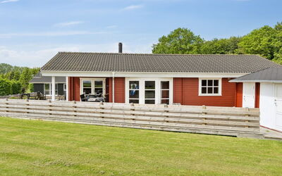 Anneli - 600M from the Sea