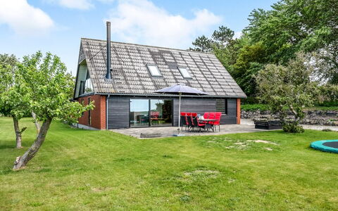 Emin - 100M from the Sea: Herbe, Toit, Maison, Domicile, Chalet, Lot Terre, Ferme, Jardin, Zone Rurale