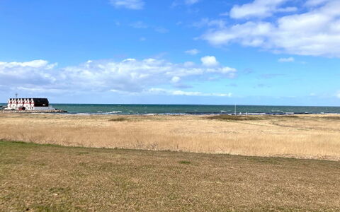 Asmund - 150M from the Sea: Ciel, Bleu, Jour, Horizon, Nuage, Été, Écorégion, Plaine, Lot Terre, Plage