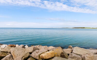 Terina - 5M from the Sea