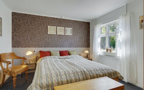 Evje - 250M from the Sea: Lit, Chambre, Design Intérieur, Literie, Drap De Lit, Meubles, Sol, Bois, Sol, Plafond