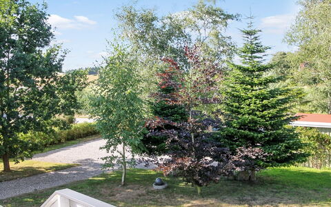 Roel - 500M from the Sea: Feuille, Arbre, Branche, Arbuste, Jardin, Suppression Des Plantes Ligneuses, Pelouse, Aménagement Paysager, Mélèze