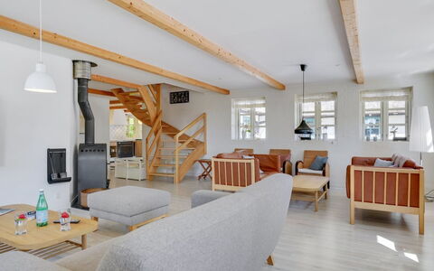 Sirkku - 320M from the Sea: Meubles, Design Intérieur, Sol, Sol, Bois, Canapé, Plafond, Parquet, Salon, Pièce