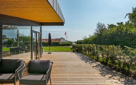 Sebbi - 90M from the Sea: Lot Terre, Jardin, Ombre, Aménagement Paysager, Eco Hôtel, Passerelle, Conception, Cour, Arrière-Cour