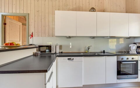 Apsolon - 150M from the Sea: Cuisine, Comptoir, Appareil De Cuisine, Sol, Design Intérieur, Cabinetry, Bois, Meubles, Evier, Principaux Appliance