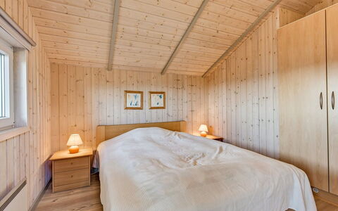 Apsolon - 150M from the Sea: Bois, Plafond, Chambre, Design Intérieur, Sol, Sol, Pièce, Lit, Drap De Lit, Parquet