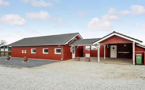 Henrijette - 200M from the Sea: Domicile, Toit, Maison, Chalet, Biens, Porte, Porche, Siding, Ferme, Ombre