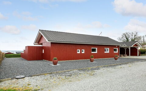 Henrijette - 200M from the Sea: Domicile, Toit, Maison, Chalet, Biens, Porte, Porche, Siding, Ferme, Ombre