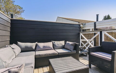 Anisa - 400M from the Sea: Meubles, Design Intérieur, Sol, Bois, Sol, Plafond, Parquet, Chaise, Table, Éclairage