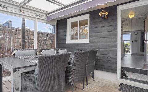 Anisa - 400M from the Sea: Meubles, Design Intérieur, Sol, Bois, Sol, Plafond, Parquet, Chaise, Table, Éclairage