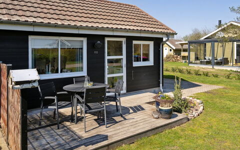 Anisa - 400M from the Sea: Meubles, Design Intérieur, Sol, Bois, Sol, Plafond, Parquet, Chaise, Table, Éclairage