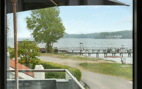 Florinda - 10M from the Sea: Maison, Toit, Domicile, Chalet, Biens, Ferme, Villa, Porche, Siding