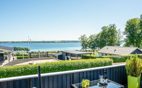 Jenvold - 300M to the Fjord: Toit, Maison, Lot Terre, Domicile, Chalet, Biens, Batiments Jardin, Ombre, Cabane En Rondins, Aménagement Paysager