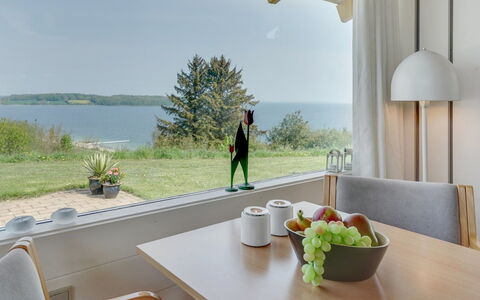 Alya - 200M from the Sea: Bleu, Arbuste, Chalet, Couverture De Sol, Jardin, Biens, Ombre, Aménagement Paysager, Ferme, Eco Hôtel