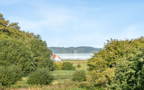 Rosa - 300M from the Sea: Bois, Toit, Architecture, Domicile, Maison, Chalet, Siding, Dur, Pente, Biens