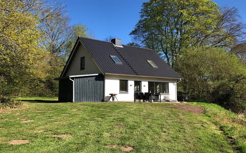 Rosa - 300M from the Sea: Bois, Toit, Architecture, Domicile, Maison, Chalet, Siding, Dur, Pente, Biens