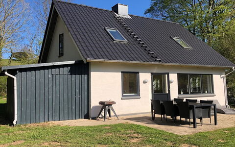 Rosa - 300M from the Sea: Bois, Toit, Architecture, Domicile, Maison, Chalet, Siding, Dur, Pente, Biens