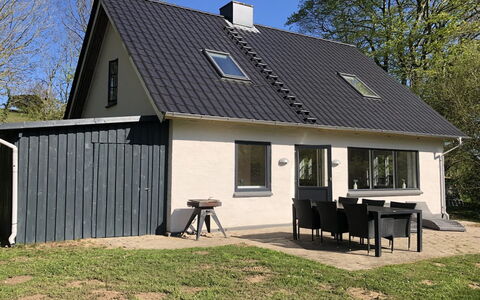 Rosa - 300M from the Sea: Bois, Toit, Architecture, Domicile, Maison, Chalet, Siding, Dur, Pente, Biens