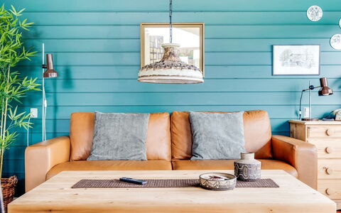 Ditte - 300M from the Sea: Meubles, Design Intérieur, Sol, Bois, Sol, Plafond, Parquet, Chaise, Table, Éclairage