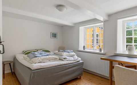 Ilsa - 9.8Km from the Sea: Bois, Design Intérieur, Sol, Sol, Meubles, Chambre, Lit, Plafond, Domicile, Pièce