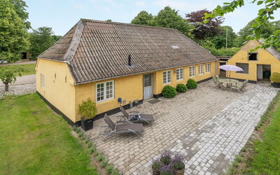 Ilsa - 9.8Km from the Sea