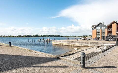 Joar - 5M to the Fjord: Toit, Domicile, Chalet, Siding, Ombre, Ferme, Biens, Allée, Batiments Jardin, Cour