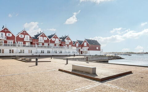 Joar - 5M to the Fjord: Toit, Domicile, Chalet, Siding, Ombre, Ferme, Biens, Allée, Batiments Jardin, Cour