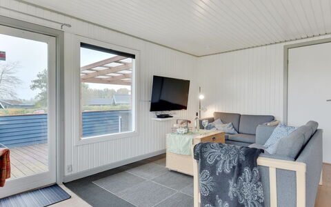 Roar - 500M from the Sea: Bois, Sol, Sol, Plafond, Dur, Parquet, Tache De Bois, Planche, Conception, Salon