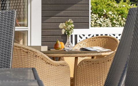 Annvy - 200M from the Sea: Meubles, Design Intérieur, Sol, Bois, Sol, Plafond, Parquet, Chaise, Table, Éclairage