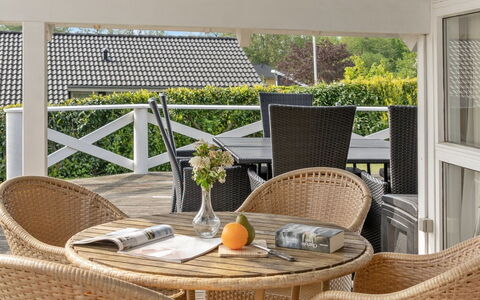 Annvy - 200M from the Sea: Meubles, Design Intérieur, Sol, Bois, Sol, Plafond, Parquet, Chaise, Table, Éclairage