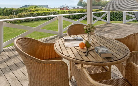 Annvy - 200M from the Sea: Meubles, Design Intérieur, Sol, Bois, Sol, Plafond, Parquet, Chaise, Table, Éclairage