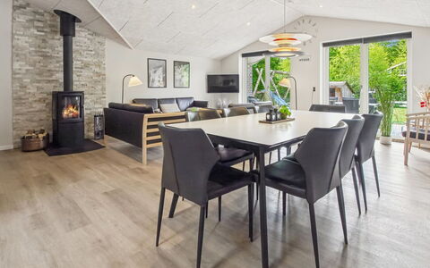 Eylar - 28Km from the Sea: Meubles, Design Intérieur, Sol, Bois, Parquet, Sol, Plafond, Canapé, Salon, Domicile
